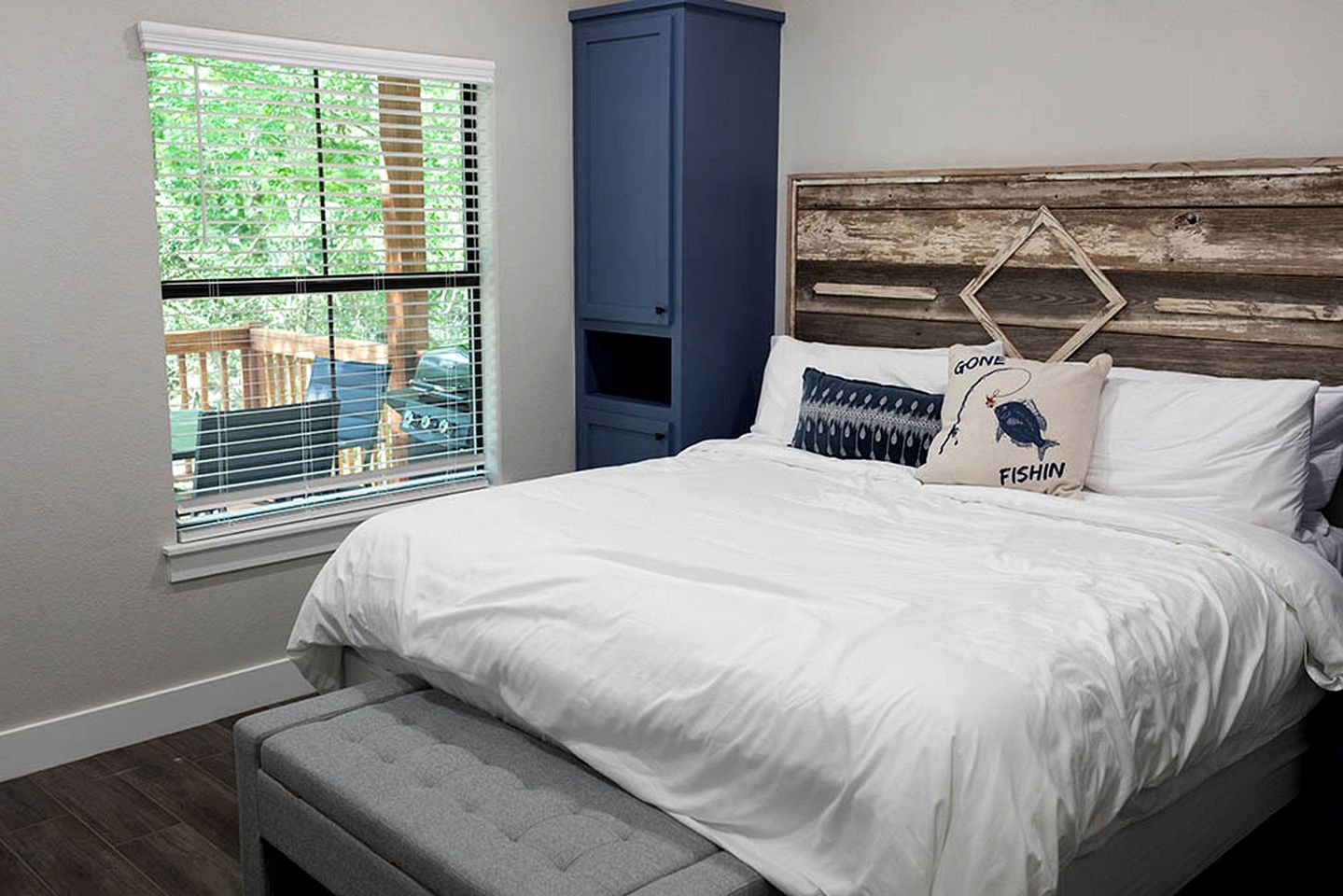 Picturesque Cabin Beautifully Designed in Livingston, Texas