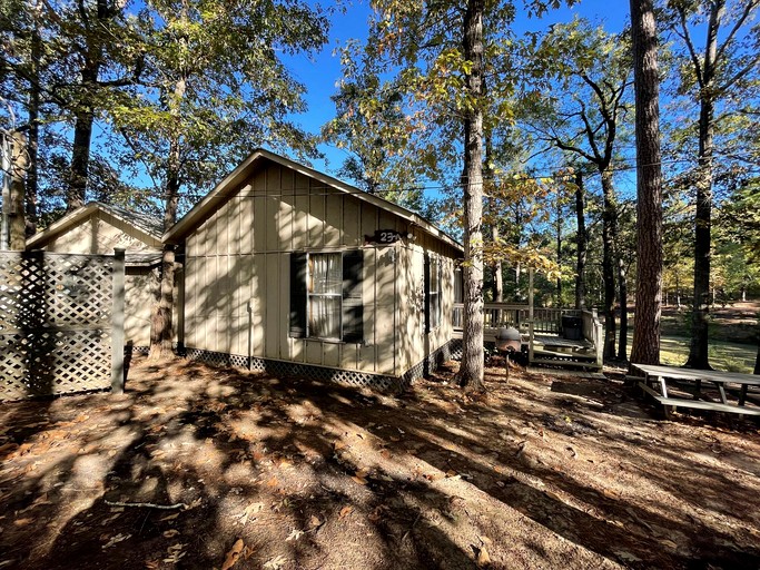 Cabins (United States of America, Zwolle, Louisiana)