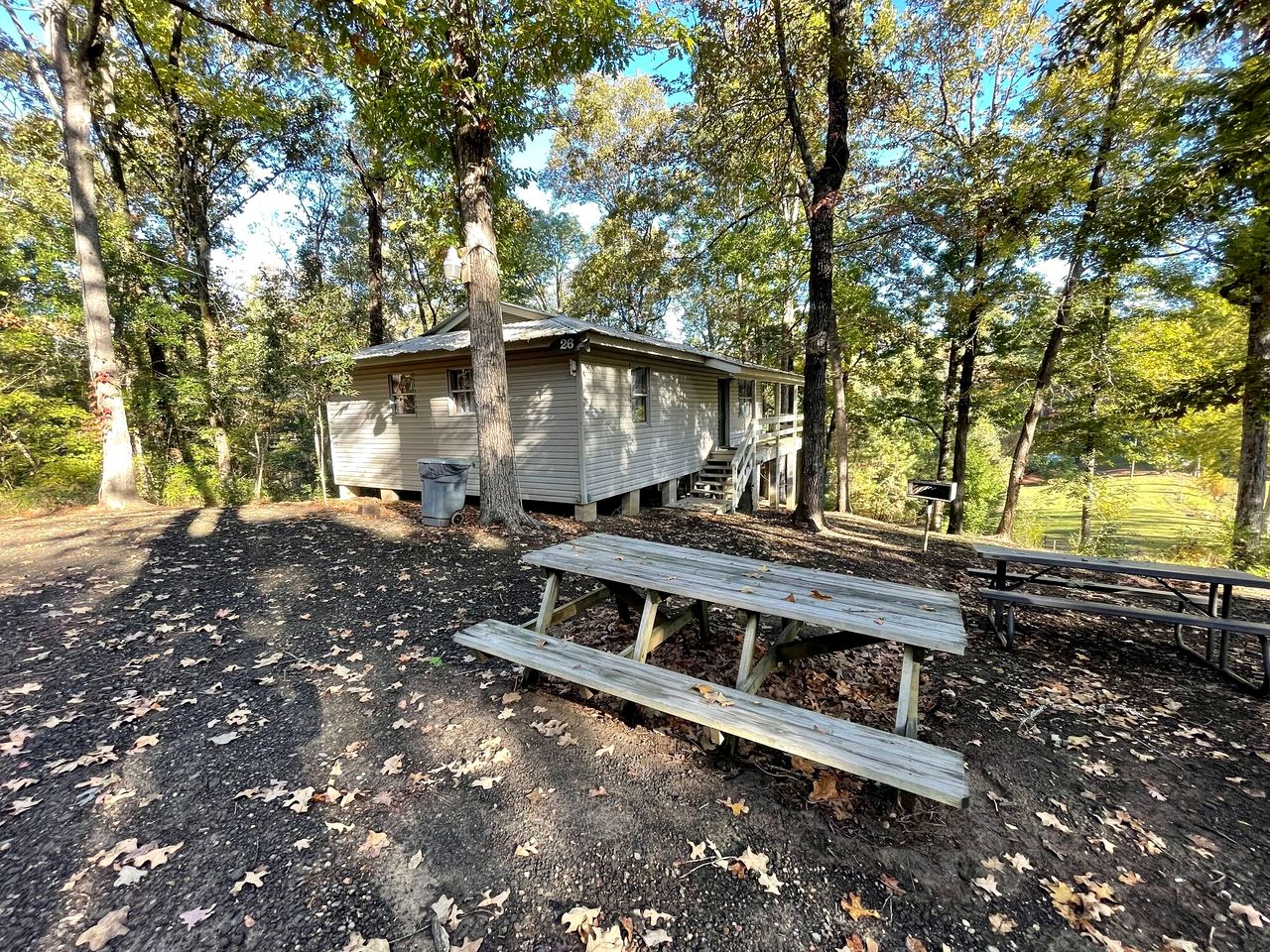 Cozy Waterfront Cabin with Private Pond Views and Outdoor Deck Near Zwolle, Louisiana