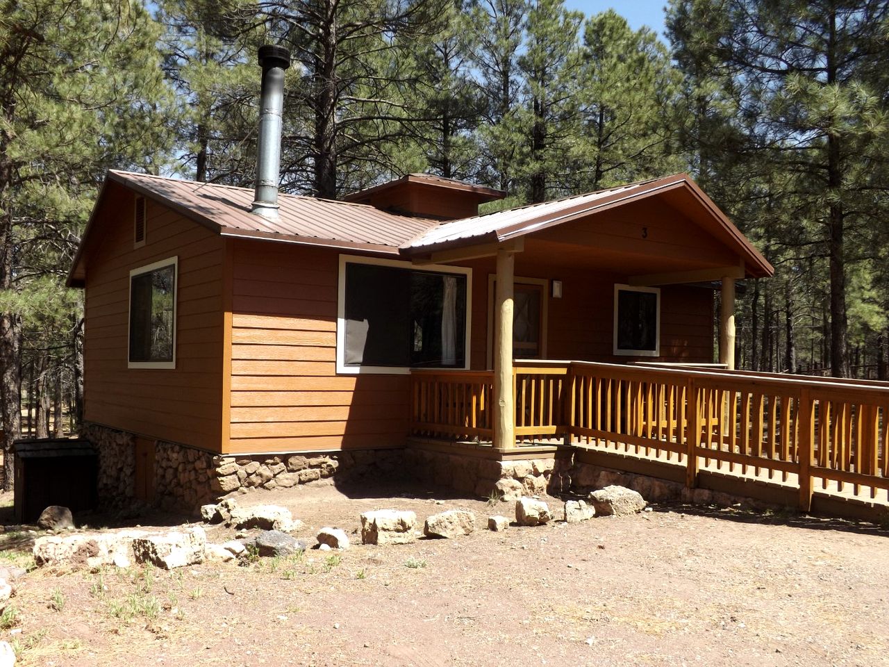 Off-Grid Cabin Great for a Couple Retreat in Arizona