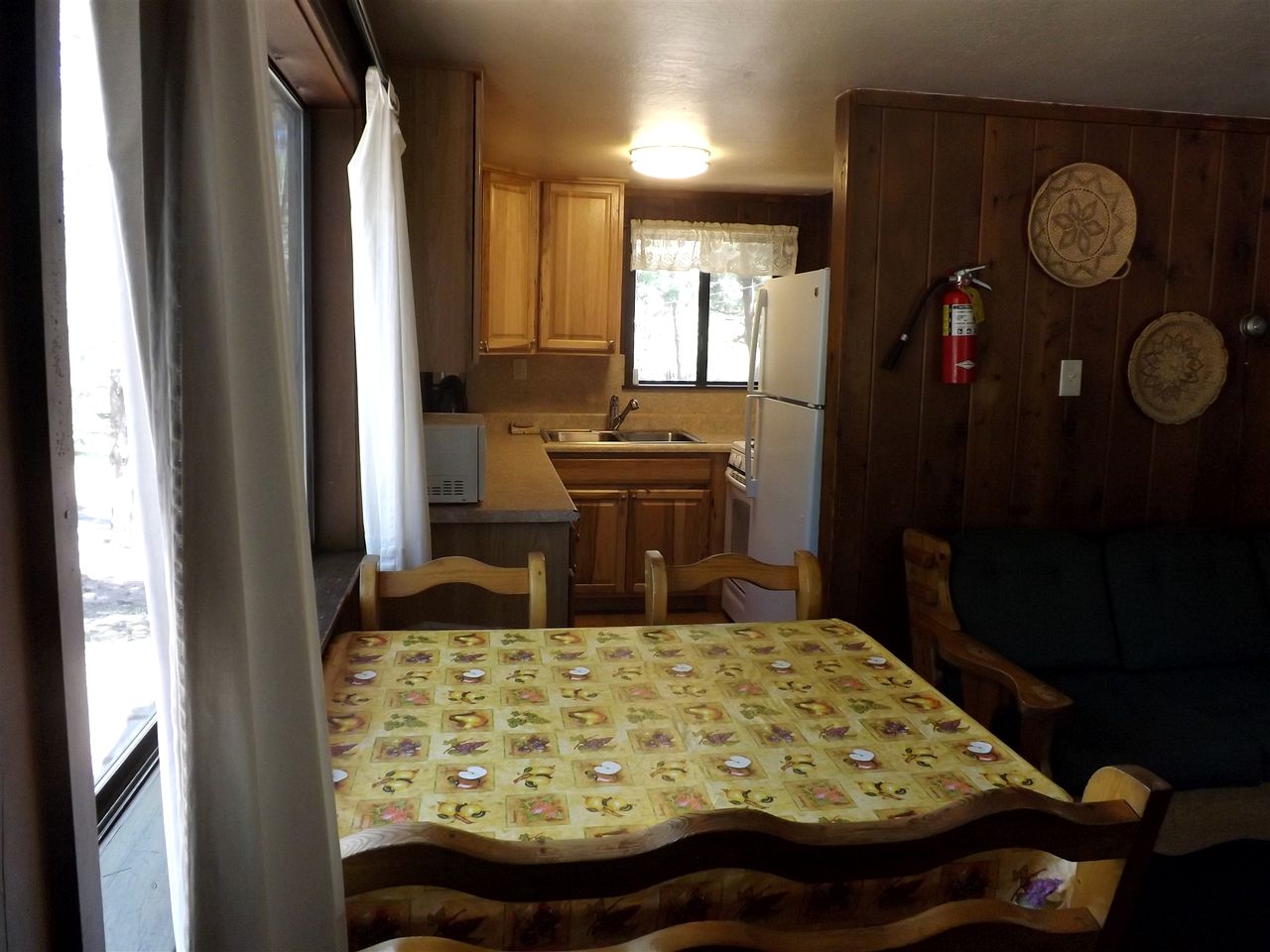 Off-Grid Cabin Great for a Couple Retreat in Arizona