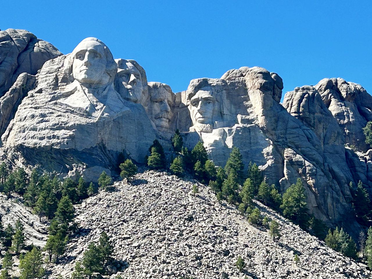 Cozy Cabin near Mount Rushmore National Memorial, Perfect for a Trip to South Dakota