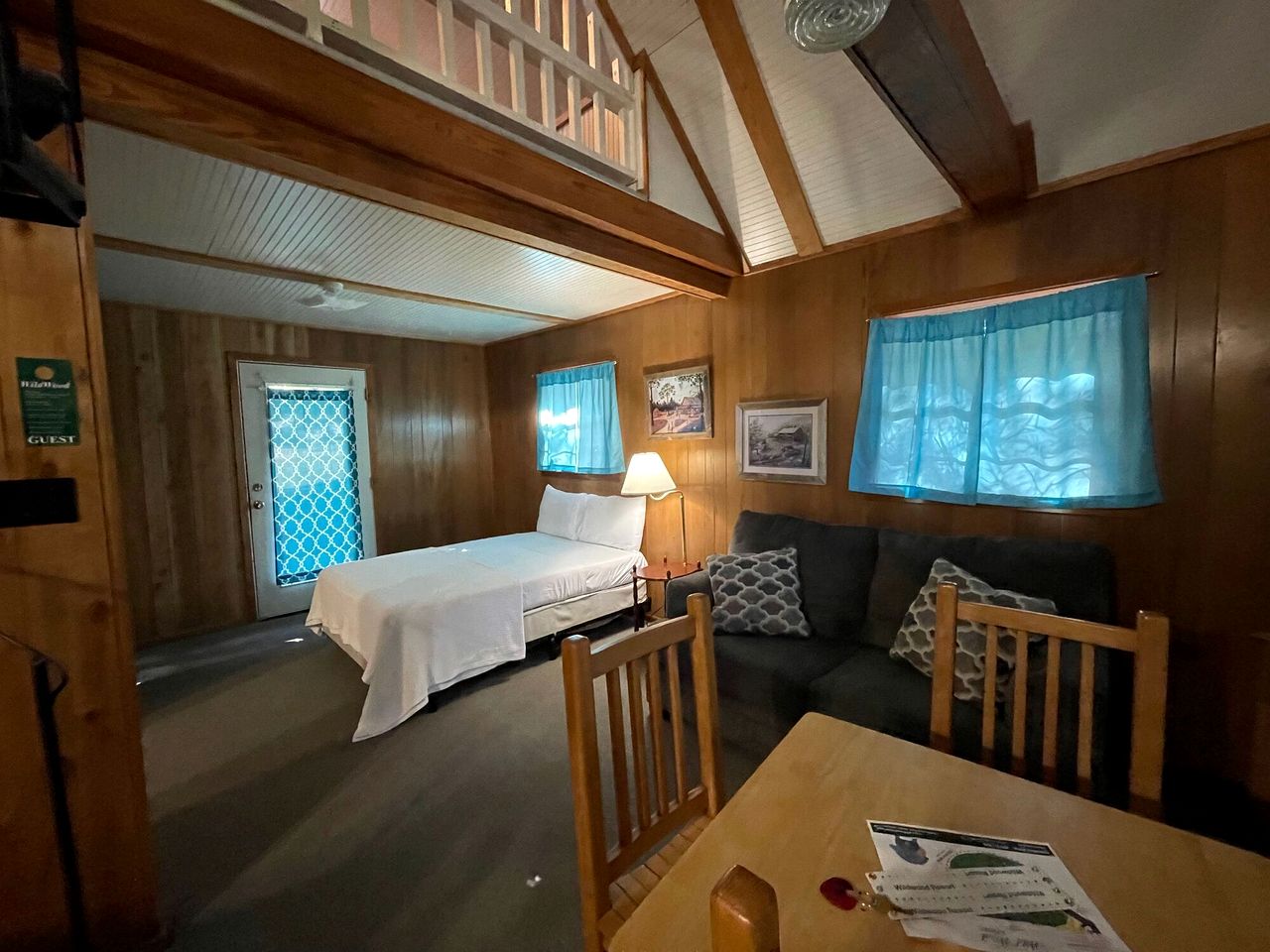 Cozy Loft Cabin with Private Pond Views Near Zwolle, Louisiana