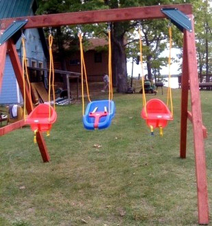 Impressive Cabin with Foosball and Tennis Court in Carp Lake, Michigan