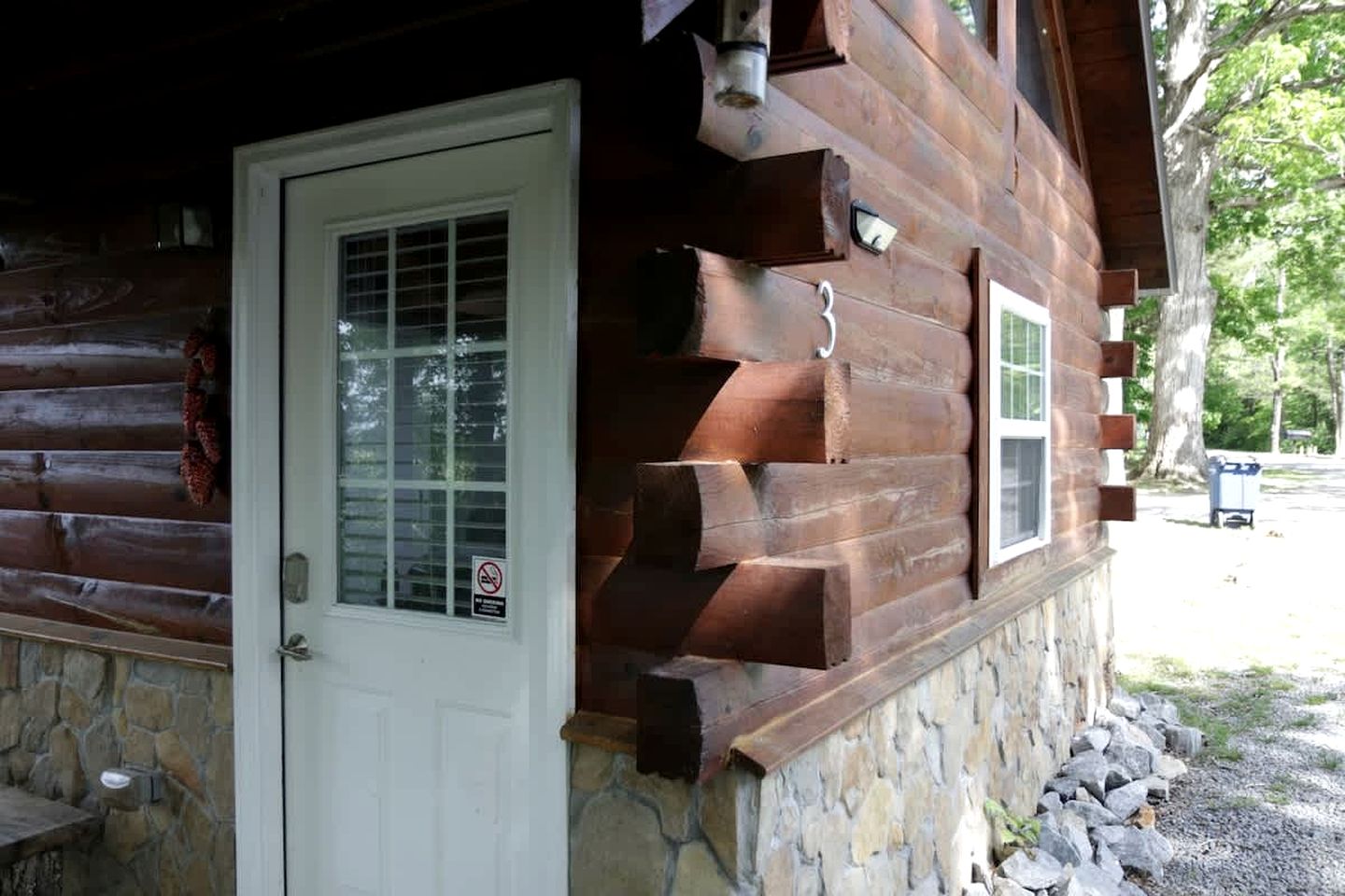 Cozy Log Cabin near Cumberland Lake State Park, Perfect for an Outdoor Adventure