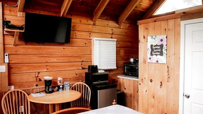 Cozy Log Cabin near Cumberland Lake State Park, Perfect for an Outdoor Adventure - Photo 3