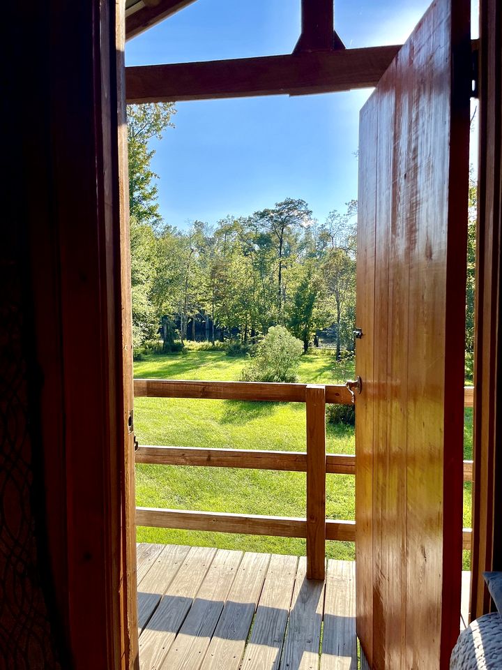 Lush Riverside Cabin Retreat Near Chipola River, Florida
