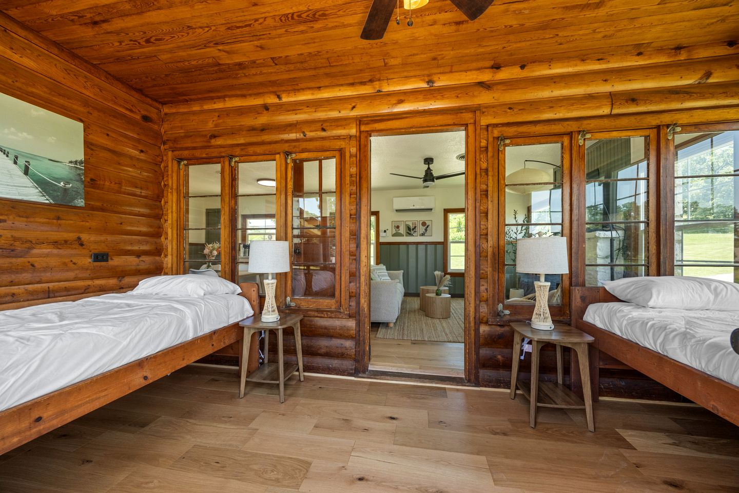 Cozy Cabin Hideaway in Lush Greenery with Lakefront Views in Madill, Oklahoma