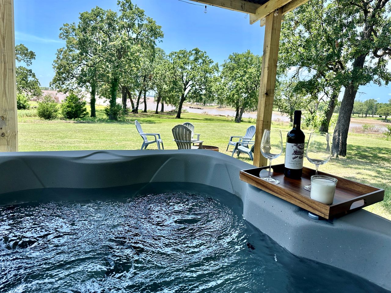 Cozy Cabin Hideaway in Lush Greenery with Lakefront Views in Madill, Oklahoma