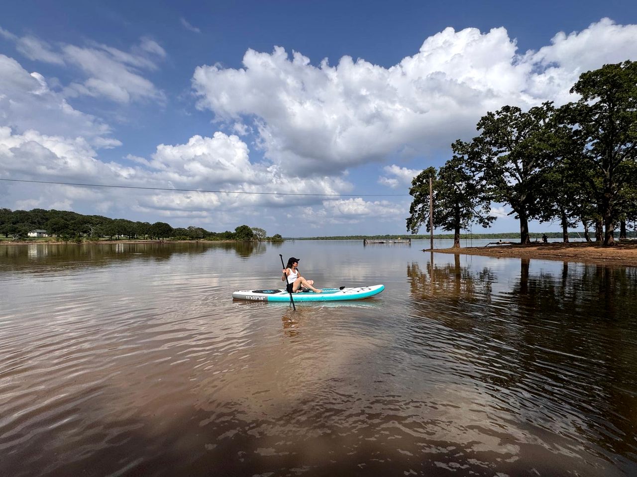 Cozy Cabin Hideaway in Lush Greenery with Lakefront Views in Madill, Oklahoma