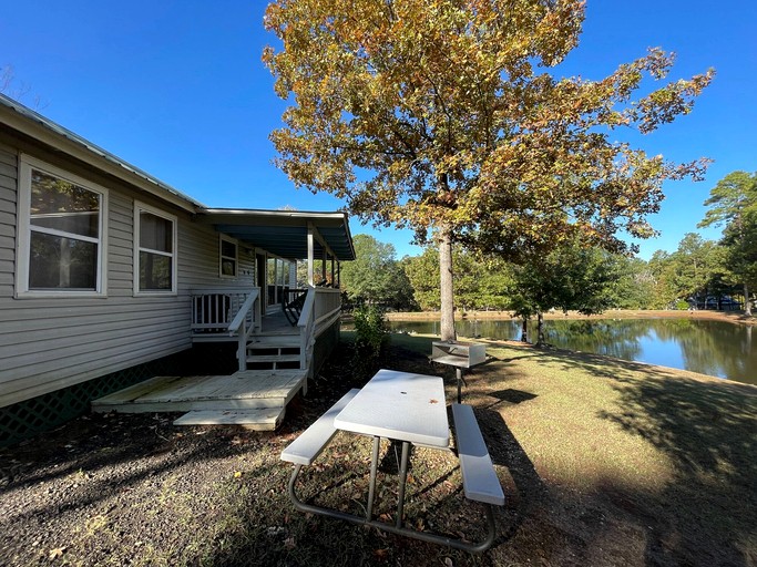 Cabins (United States of America, Zwolle, Louisiana)