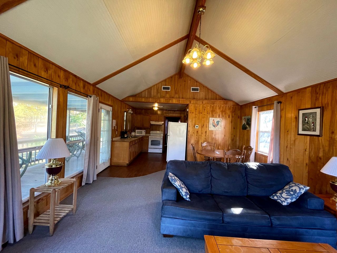 Charming Waterfront Cabin with Private Stocked Pond near Zwolle, Louisiana