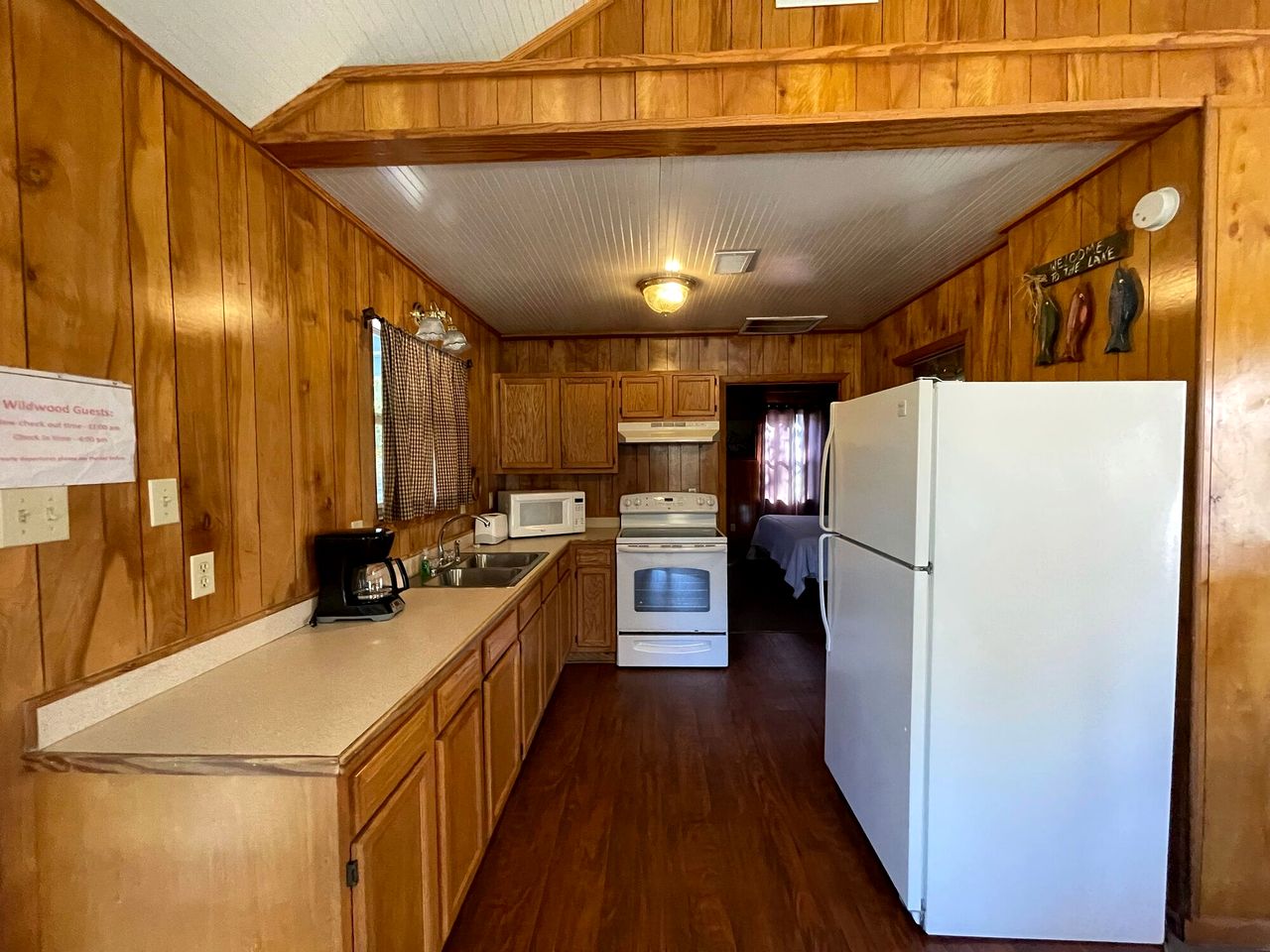 Charming Waterfront Cabin with Private Stocked Pond near Zwolle, Louisiana