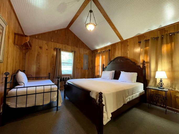 Cabins (United States of America, Zwolle, Louisiana)