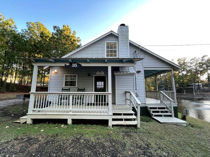 Cabins (United States of America, Zwolle, Louisiana)