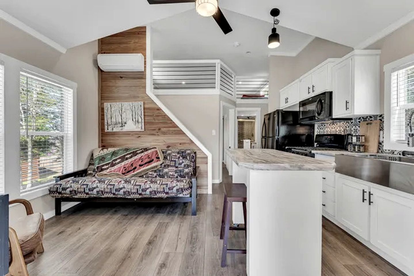 Rustic Cabin Retreat with Loft, Fire Pit & Community Pool in Branson, Missouri