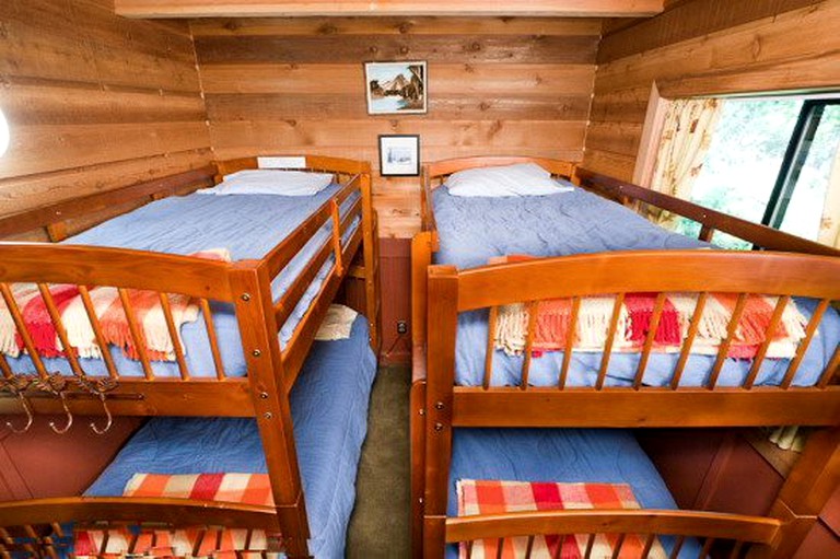 Red Awning Cabin 44 Mt. Baker Lodging, Cabins, Deming, United