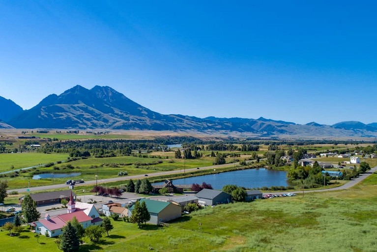 Cabins (United States of America, Emigrant, Montana)