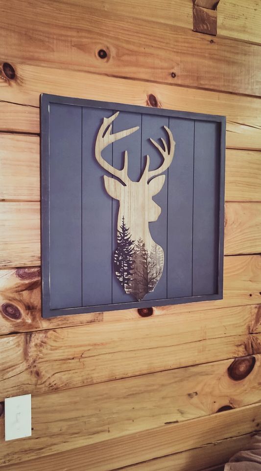 Large Log Cabin with Private Deck near Cumberland Lake, Perfect for a Relaxing Weekend in Nature