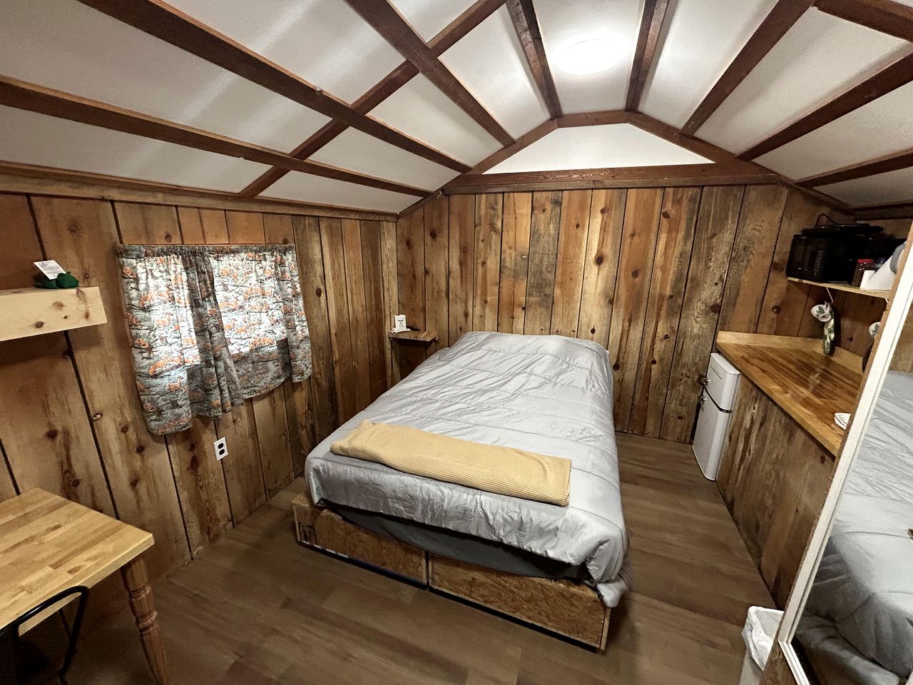 Cozy Studio Cabin in the Heart of Christopher Creek, Perfect for an Arizona Getaway in Nature