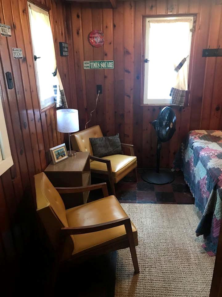 Wonderful Cabin with Lake Access, Barbecue and Tennis Court in Carp Lake, Michigan