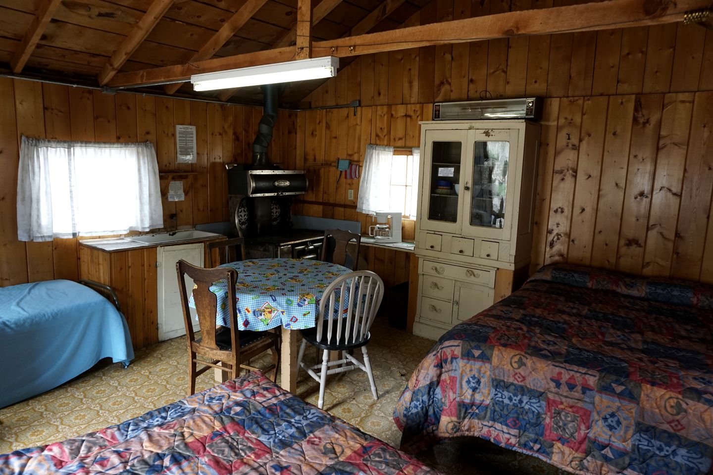 Remote and Off-Grid Cabin in Poudre Canyon, Perfect for a Fishing Retreat