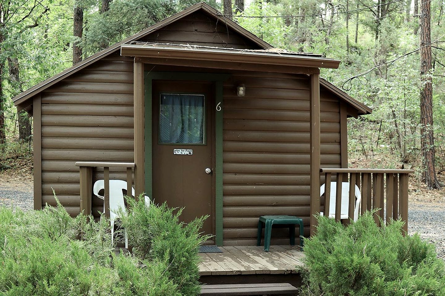 Peaceful and Pet Friendly Studio Cabin in Payson, Arizona, Perfect for a Glamping Weekend
