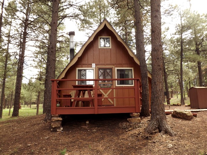 Rustic Cabin Perfect for a Family Getaway in Arizona