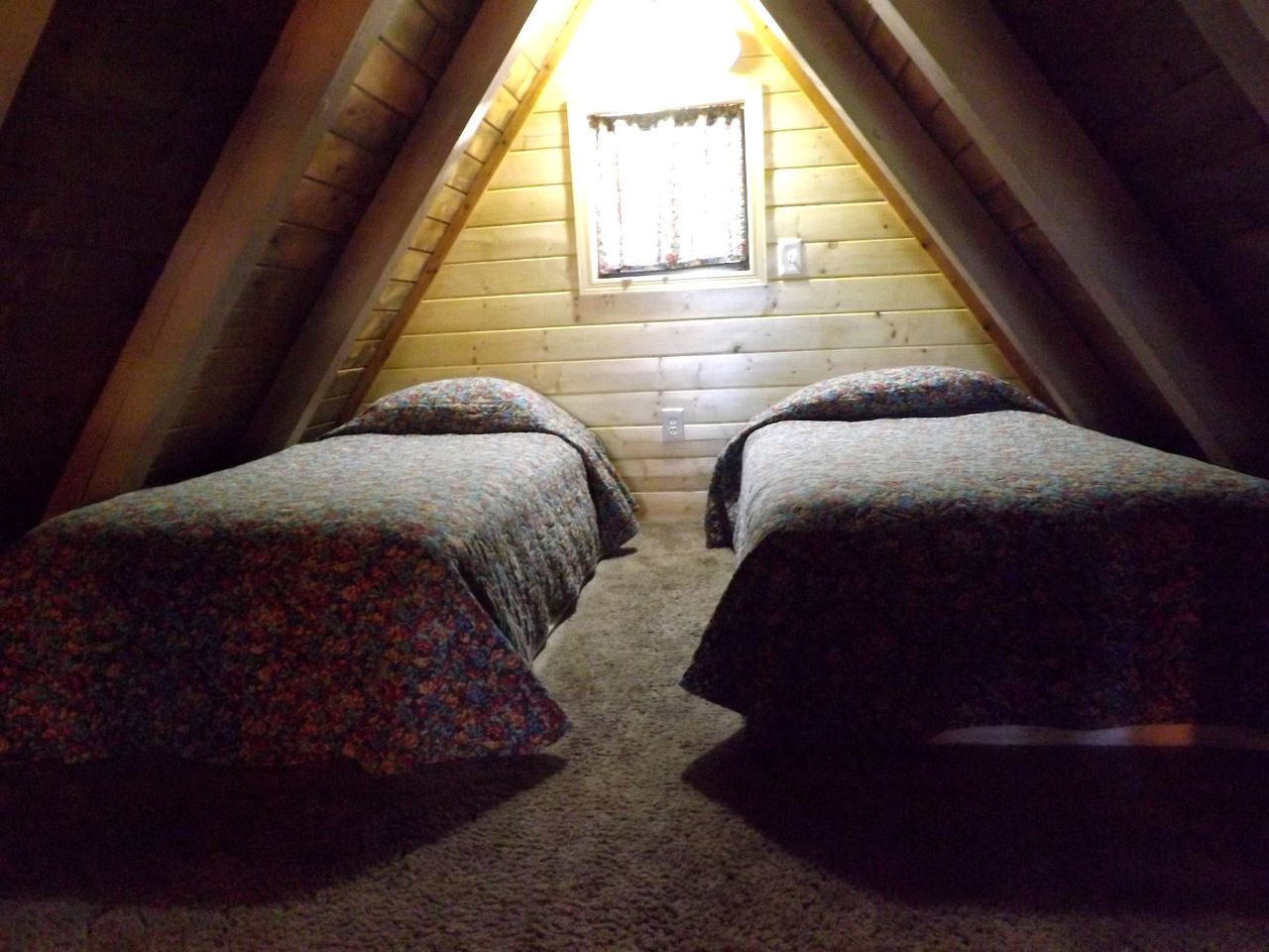 Rustic Cabin Perfect for a Family Getaway in Arizona