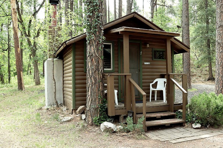 Rustic Studio Cabin with Fireplace, along Tonto National Forest, Perfect for a Weekend of Relaxation
