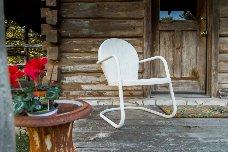 Cabins (Spicewood, Texas, United States)