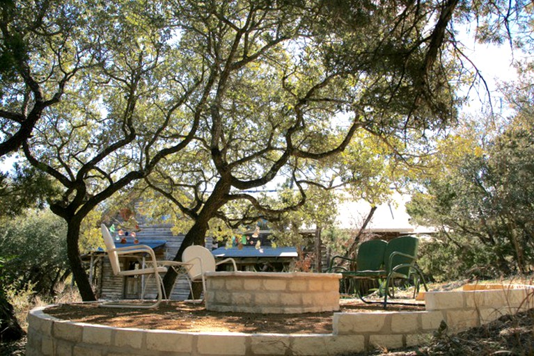 Cabins (Spicewood, Texas, United States)