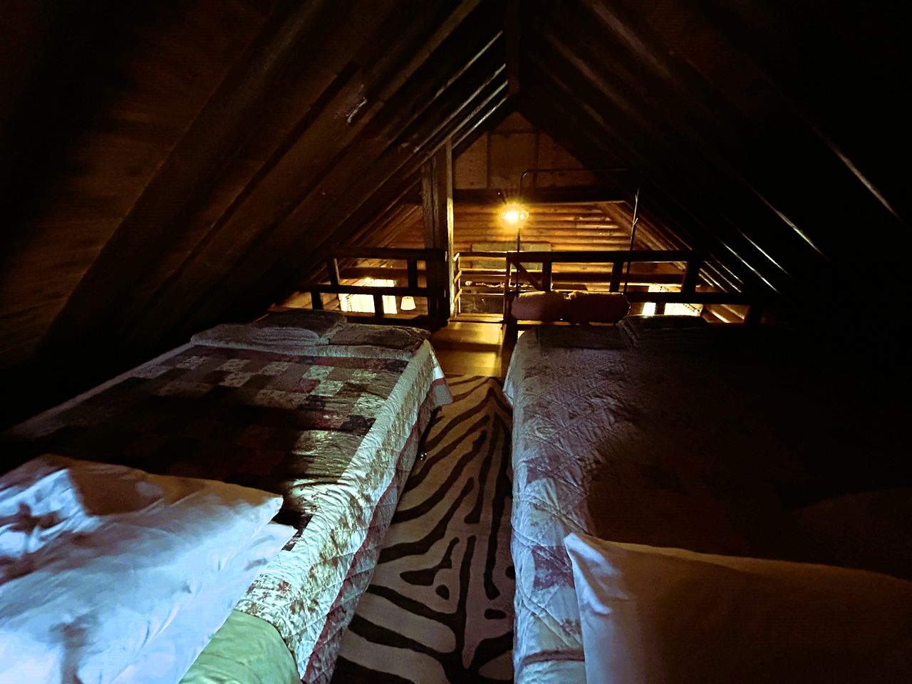 Pet Friendly Log Cabin Nestled under the Forested High Country of the Mongollon Rim in Central Arizona