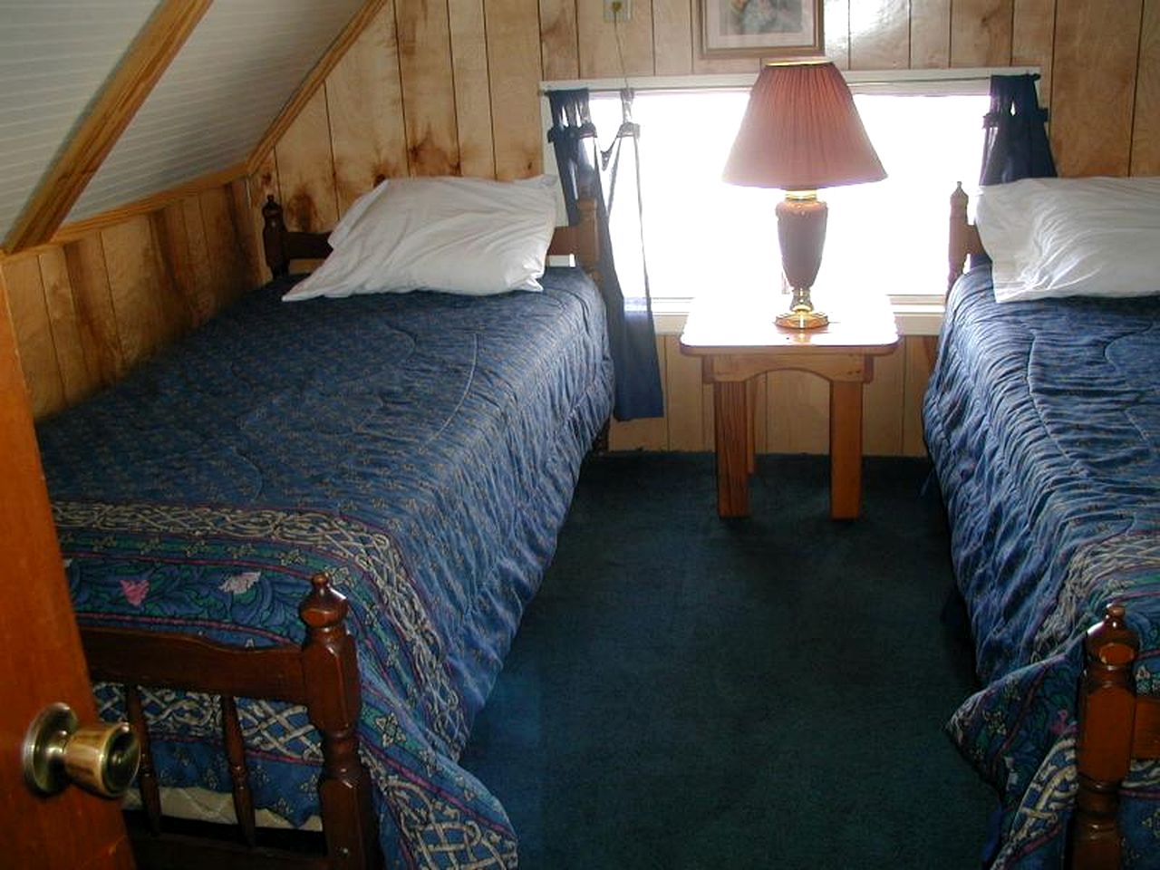 Cozy Pondfront Cabin with Outdoor BBQ & Fire Pit Near Zwolle, Louisiana