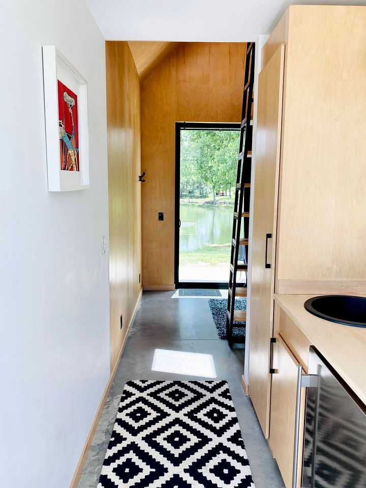 Modern Loft Cabin with Skylights, Paddle Boards & Trail Access in Humboldt, Kansas