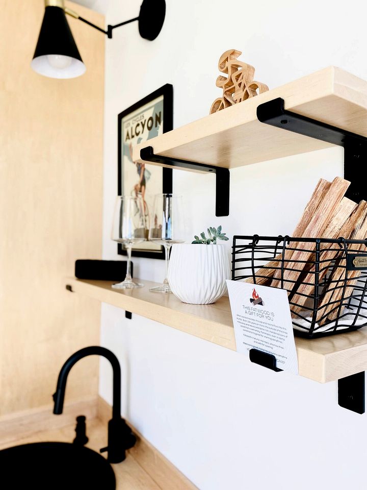 Modern Loft Cabin with Skylights, Paddle Boards & Trail Access in Humboldt, Kansas