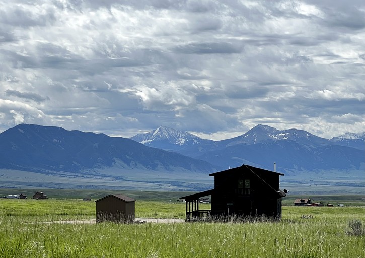Cabins (United States of America, Ennis, Montana)