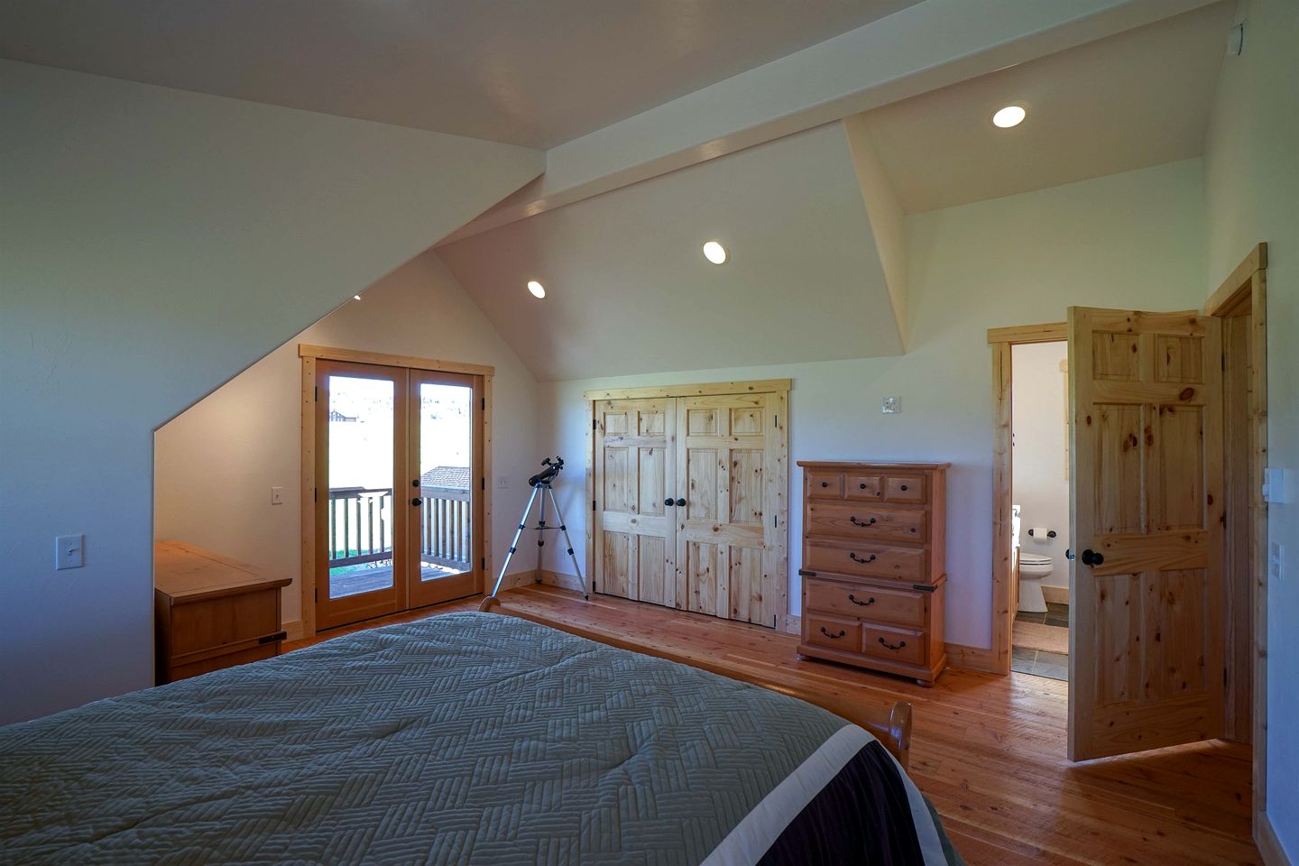 Secluded Cabin Rental with Gorgeous Views near Ennis, Montana