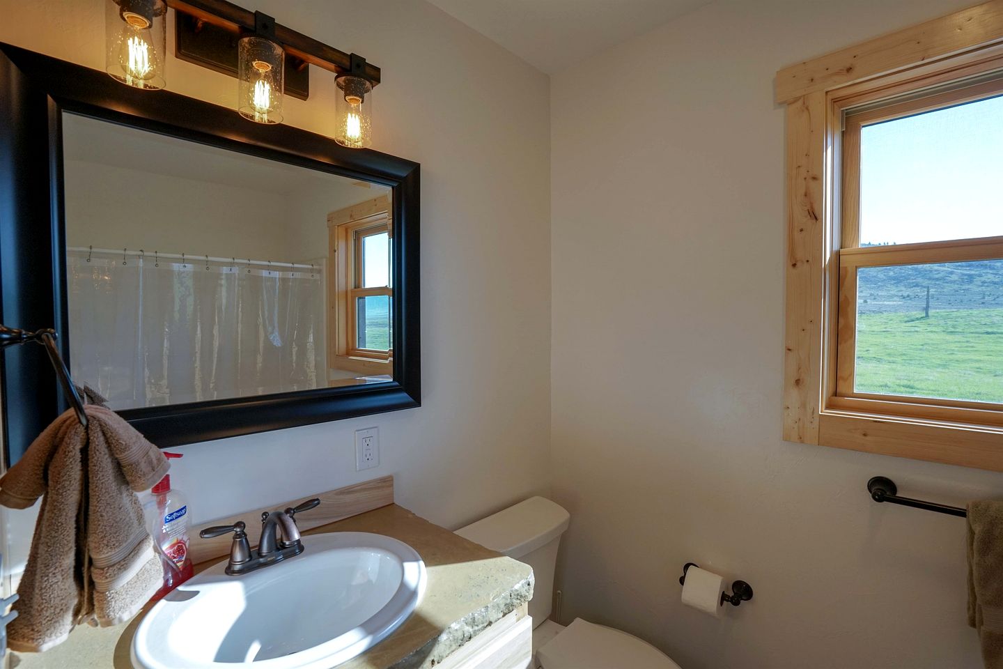 Secluded Cabin Rental with Gorgeous Views near Ennis, Montana