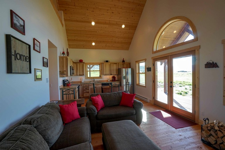 Cabins (United States of America, Ennis, Montana)