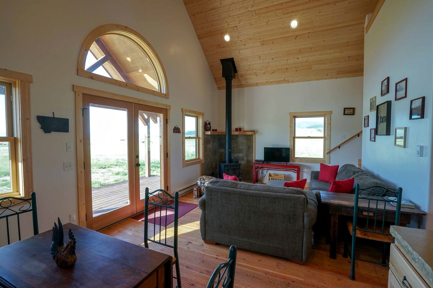 Secluded Cabin Rental with Gorgeous Views near Ennis, Montana
