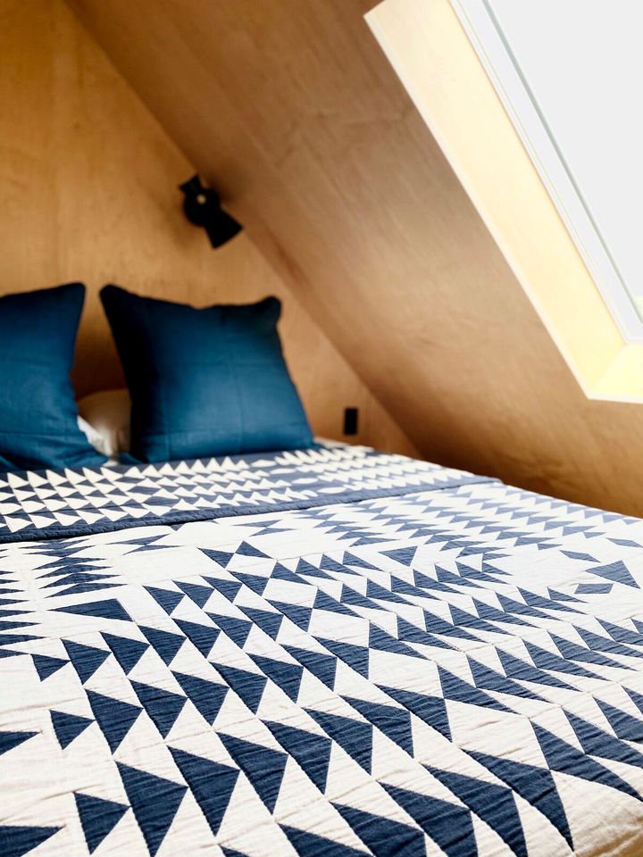 Waterfront Loft Cabin with Stargazing Skylights & Fishing in Humboldt, Kansas