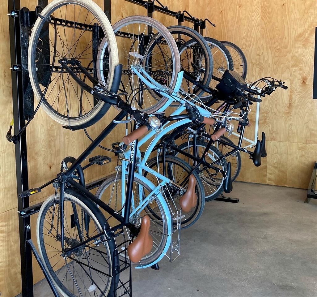 Waterfront Loft Cabin with Stargazing Skylights & Fishing in Humboldt, Kansas