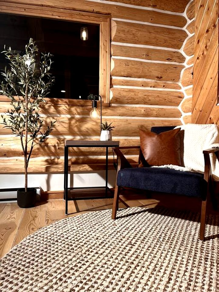 Amazing Secluded Cabin with Games and Hot-tub in Columbia-Shuswap, British Columbia