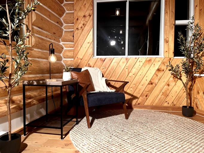 Cabins (Canada, Columbia-Shuswap, British Columbia)