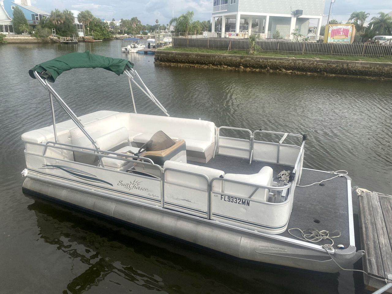 Incredible Cottage with Fantastic Sights in Weeki Wachee, Florida