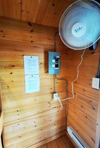 Cabins (Canada, Nanaimo, British Columbia)