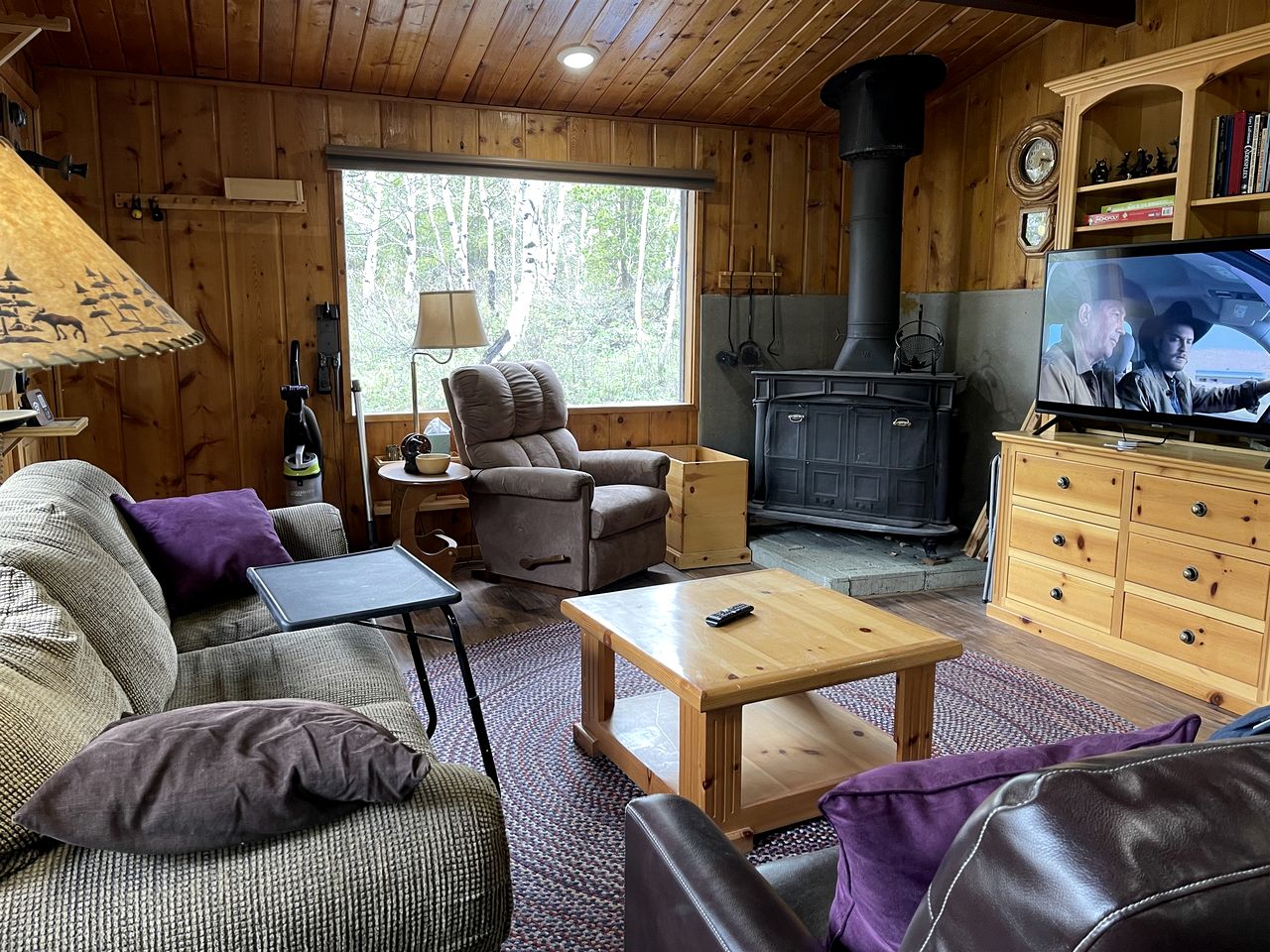 Cozy Secluded Cabin Surrounded by Trees near Yellowstone, Idaho