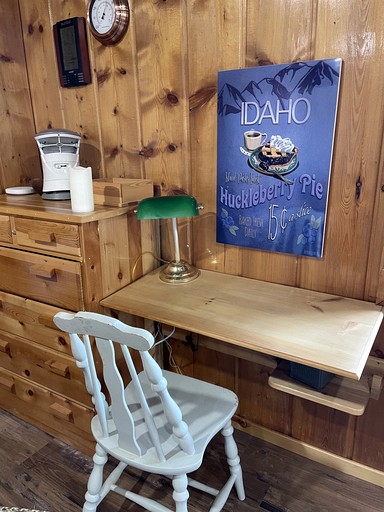 Cabins (United States of America, --, Idaho)