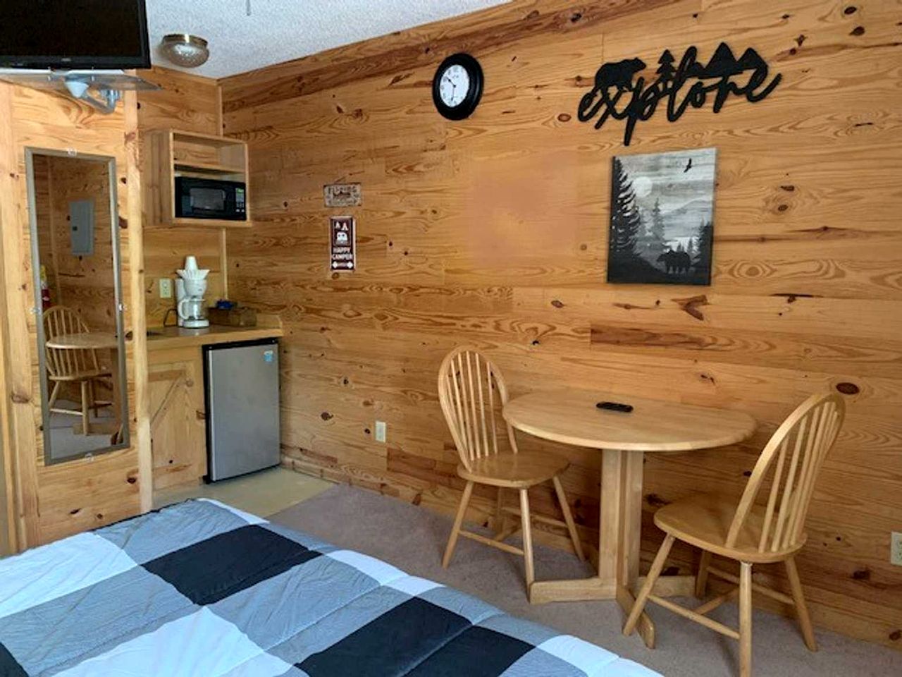 Cozy Cabin in the Ozarks of Arkansas, Perfect for a Weekend of Hiking and Fishing on the Beautiful White River